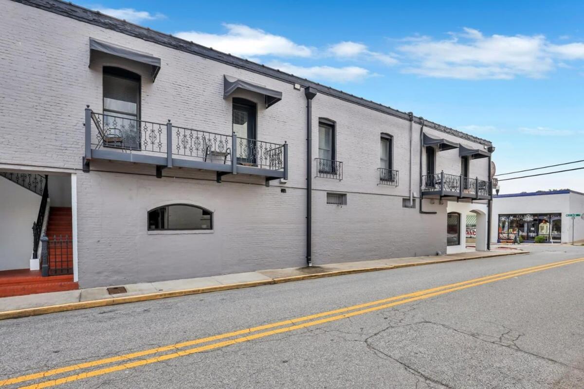 Eagle'S Nest - Spacious Loft Downtown - Near Gsu Statesboro Exterior photo